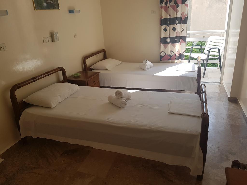 Pansion Marousa Méthana Exterior foto